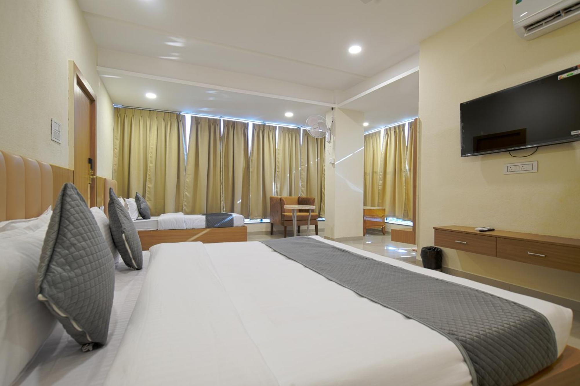 Hotel Shivlok Ujjain Rum bild