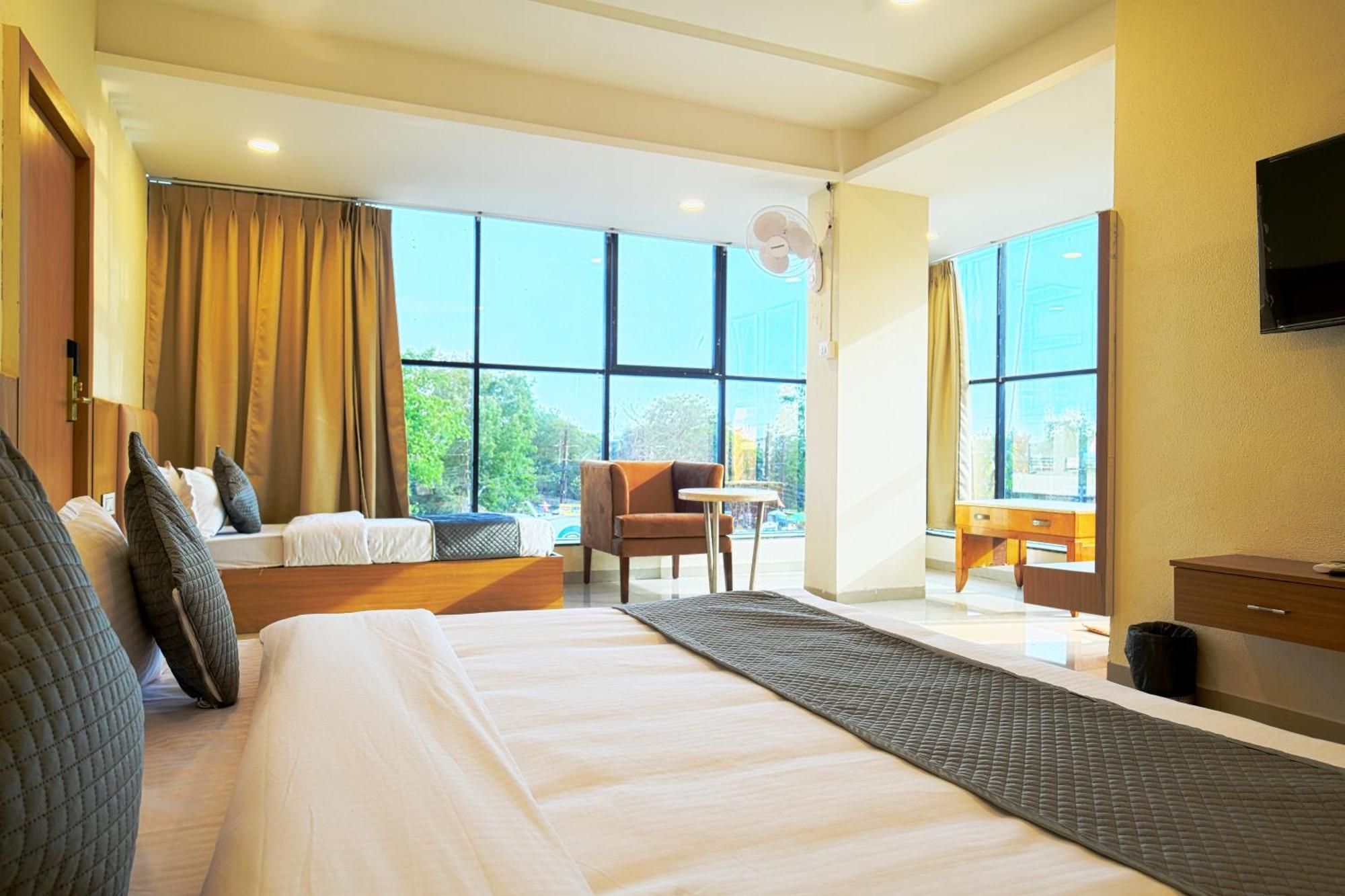 Hotel Shivlok Ujjain Rum bild